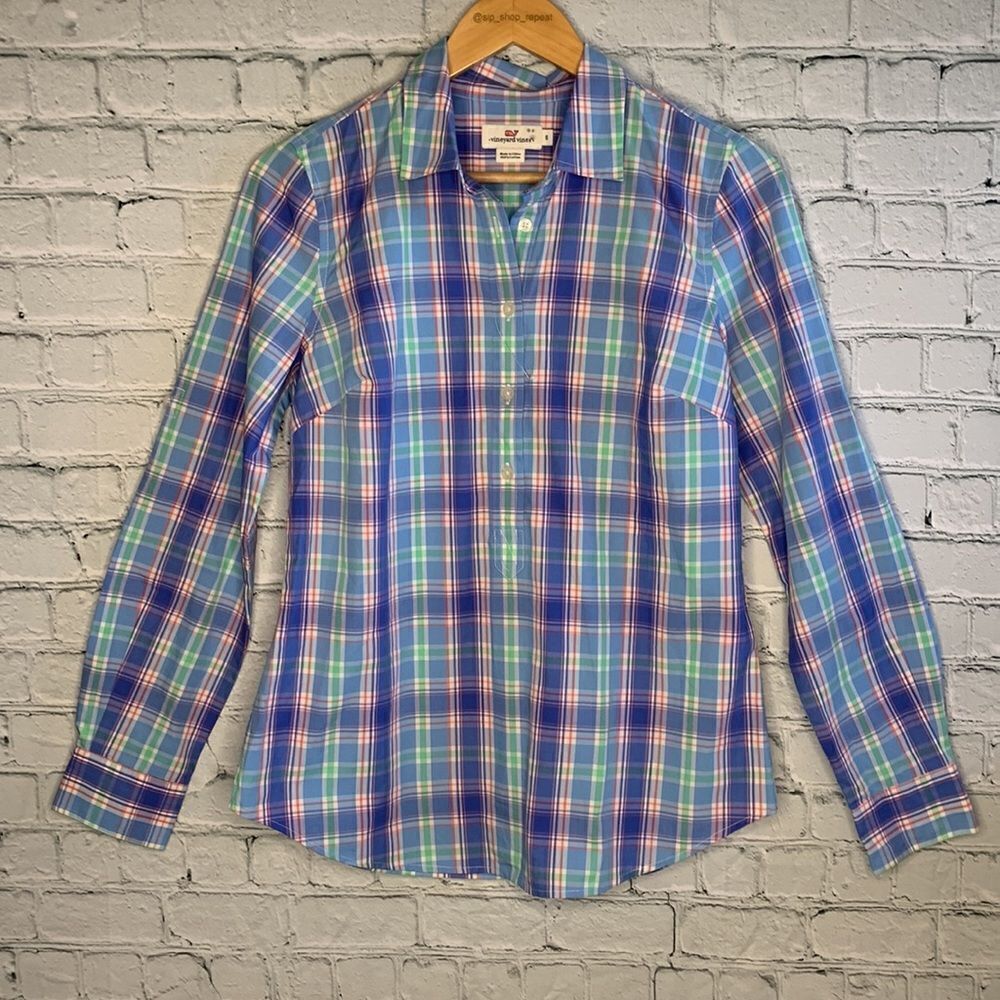 Vineyard Vines plaid popover button down top. 6